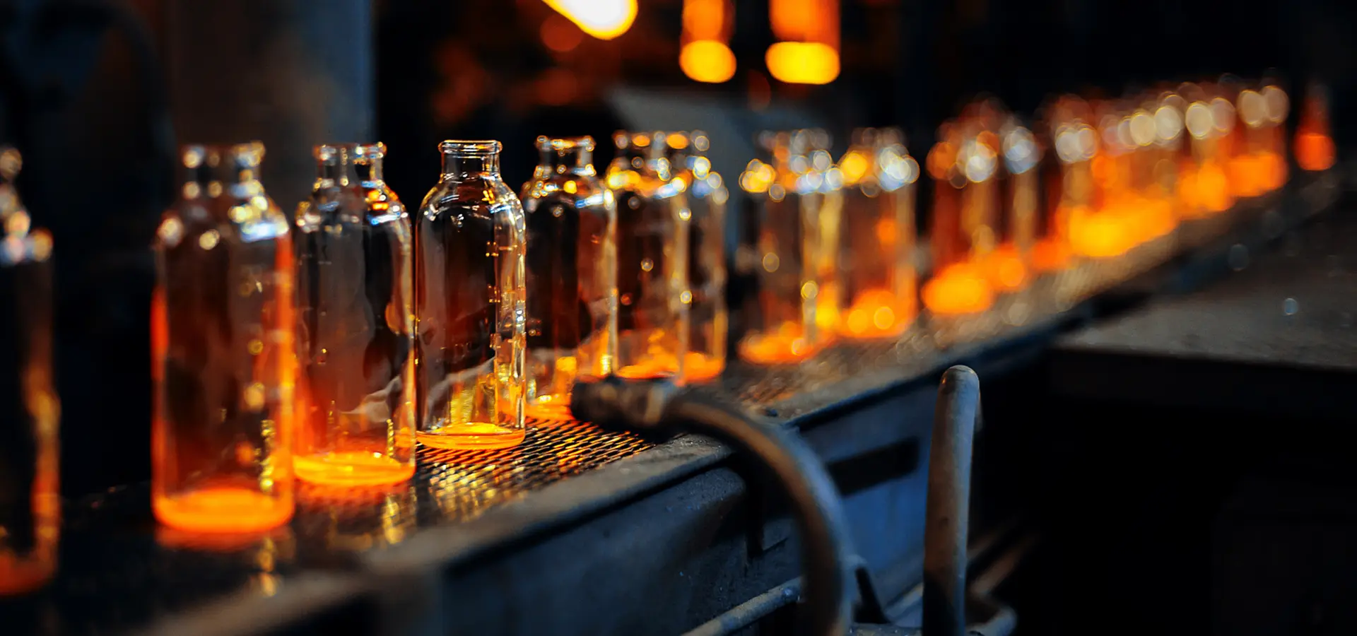 Txinako beirazko poteen hornitzailea